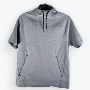 Men’s Old Navy dynamic Fleece short sleeve pullover Hoodie. Small